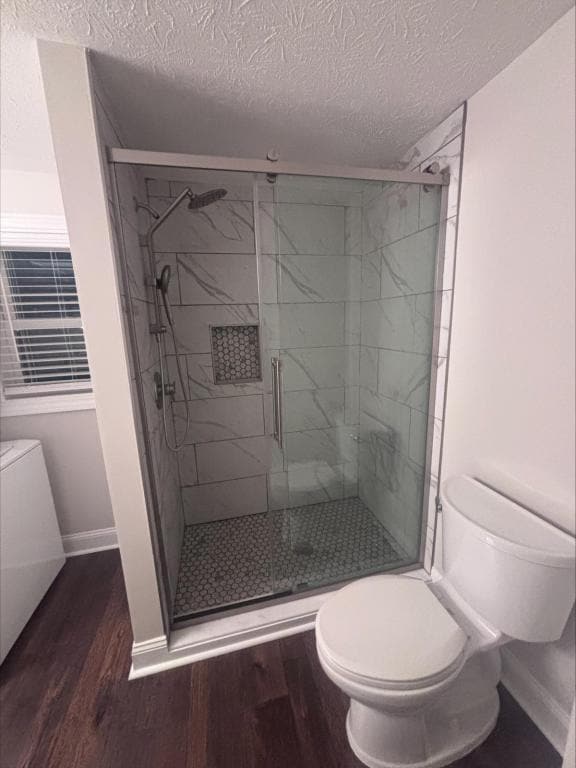 Building Photo - 106 1/2 E College Ave