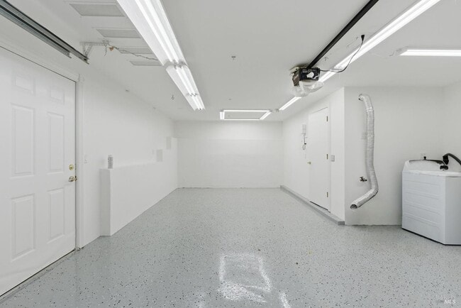 Building Photo - 309 Melrose Ave