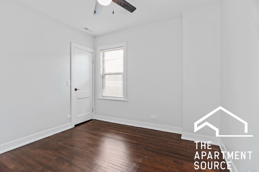 Building Photo - 4313 W Parker Ave