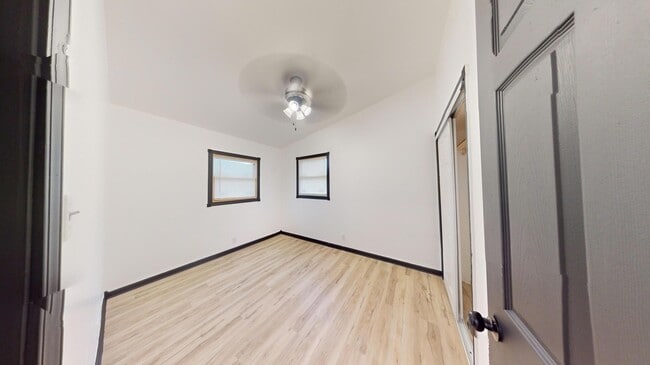 Building Photo - 737 E 47th Ave