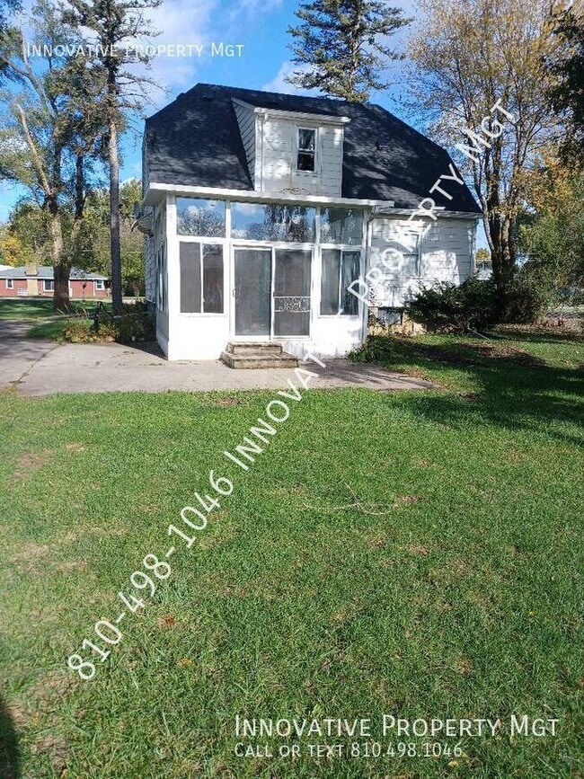 Building Photo - 5288 Richfield-