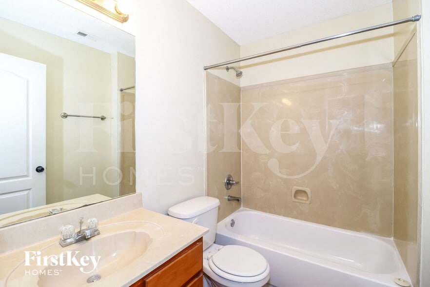 Building Photo - 10223 Macon Rd