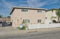 Building Photo - 2615 Gates Ave