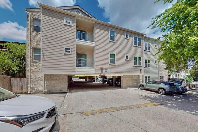 Building Photo - 2414 Longview St