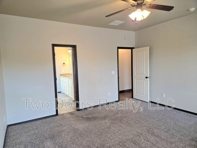 Building Photo - 19217 Grassmere Way