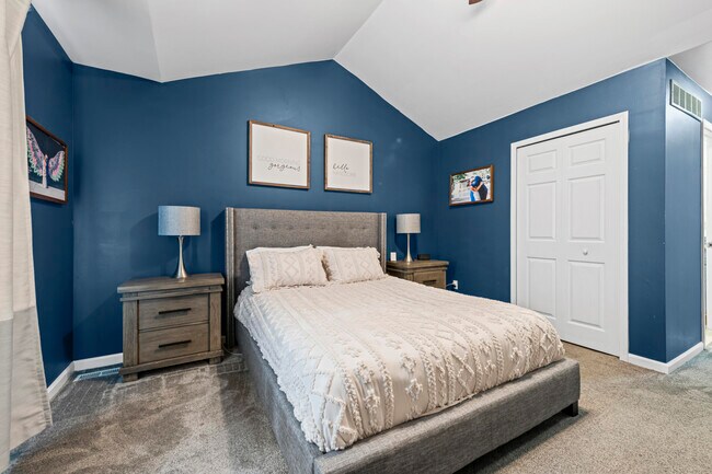 Building Photo - 3836 Lesia Dr