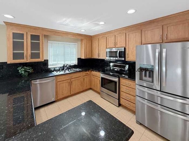 Building Photo - 3056 Stonehenge Rd