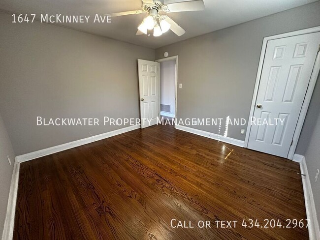 Building Photo - 1647 McKinney Ave