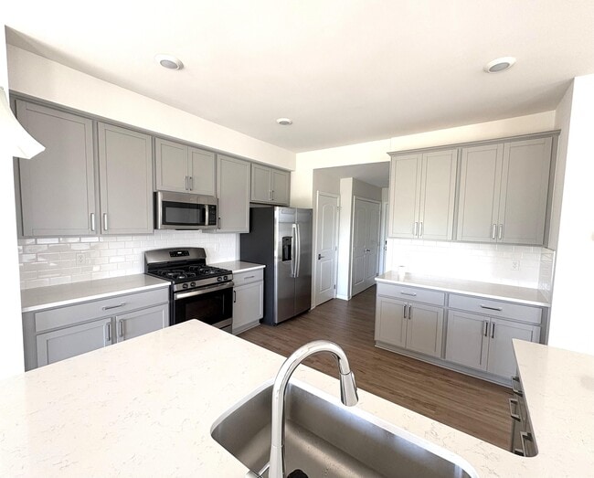 Building Photo - 1206 Salt Springs Dr