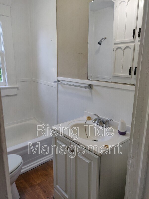 Building Photo - 701 84th St S