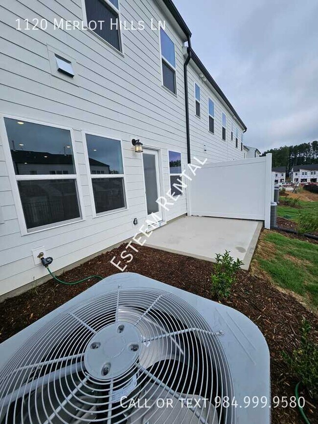 Building Photo - 1120 Merlot Hills Ln.