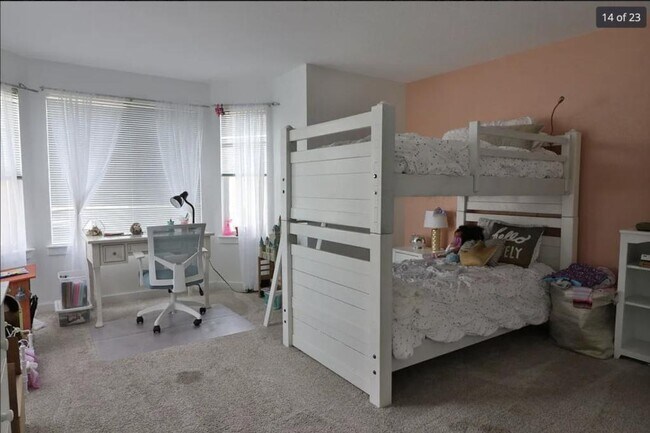 Building Photo - 2550 Winding River Dr