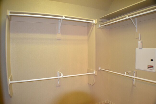 Building Photo - House for Lease in Lewisville