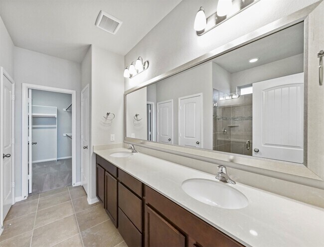 Building Photo - 5342 Rue Dela Croix Dr