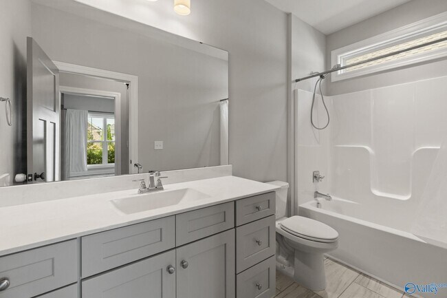 Building Photo - 26 Cobbs Cove Way SE