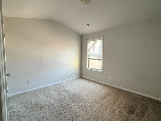 Building Photo - 1033 Haley Wds Ln