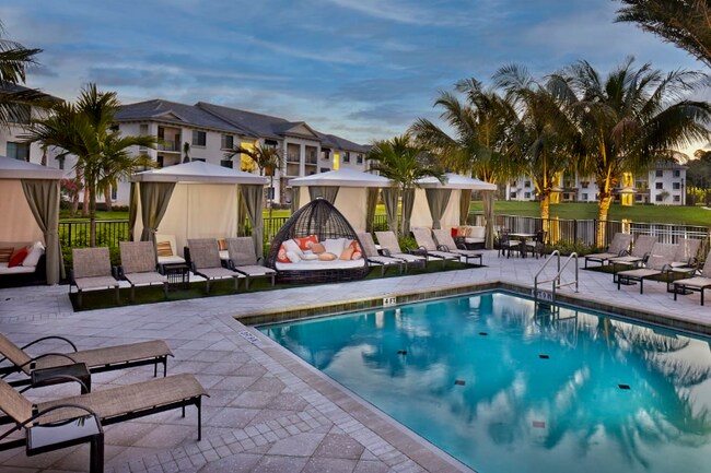 Building Photo - 5351 W Hillsboro Blvd