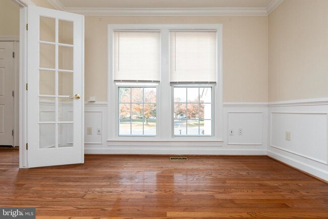 Building Photo - 14209 Floral Park Dr