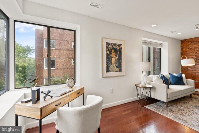 Building Photo - 5401 9th St NW