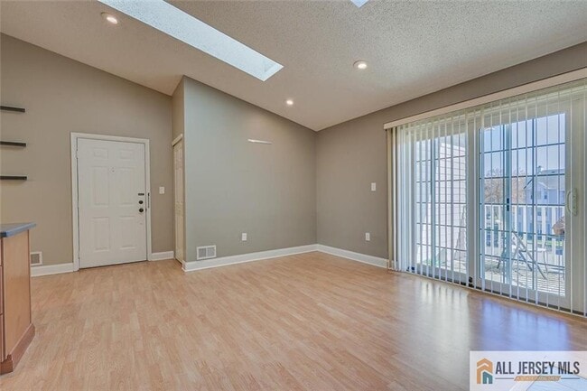 Building Photo - 268 Kempsey Dr