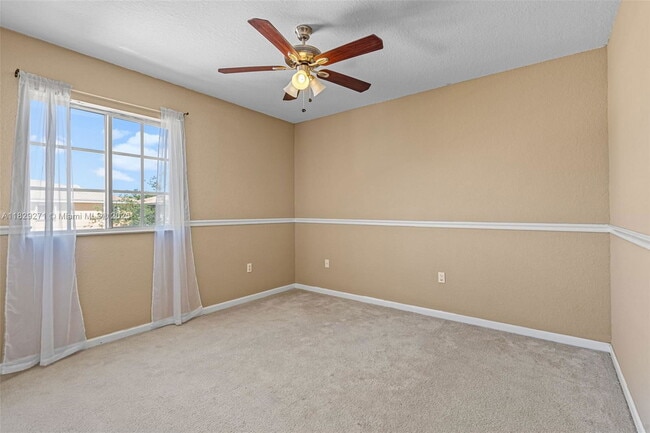 Building Photo - 20530 NW 12th Ct