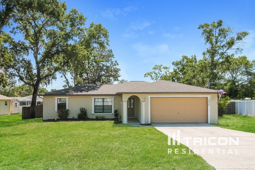 Primary Photo - 3026 Aldoro Ave