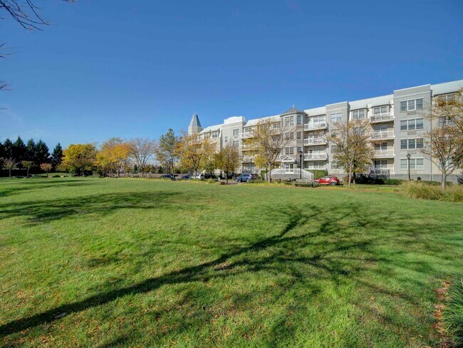 Building Photo - 15 Freedom Way