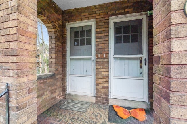 Building Photo - 5807 Callowhill St