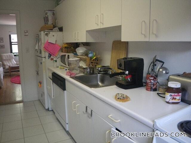 Building Photo - 40 Harvard St