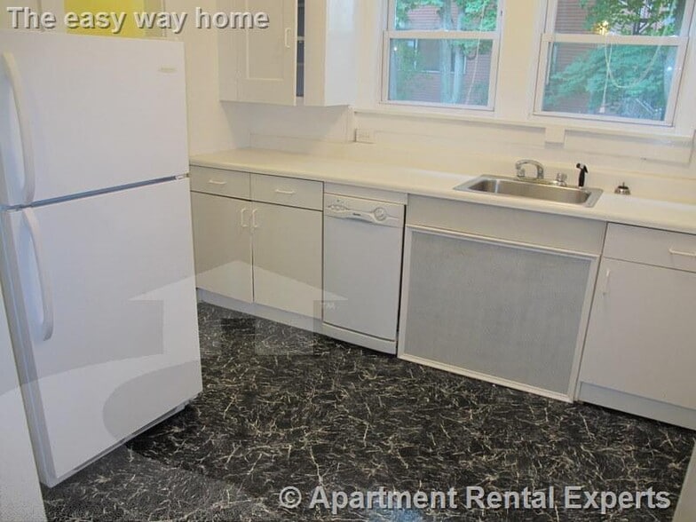 Building Photo - 1 Langdon Square