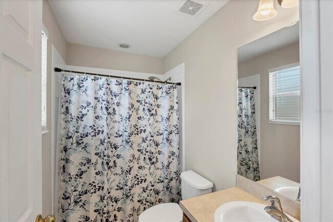 Building Photo - 1126 Grantham Dr
