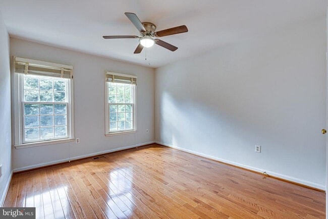 Building Photo - 6867 Williamsburg Pond Ct