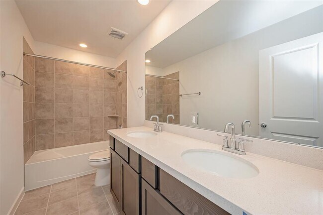 Building Photo - 21807 White Stone Creek Dr
