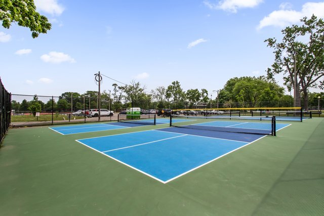 Building Photo - 5347-5353 W Belle Plaine Ave