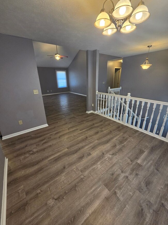 Building Photo - Large 4 Bedroom 3 Bath Single Family