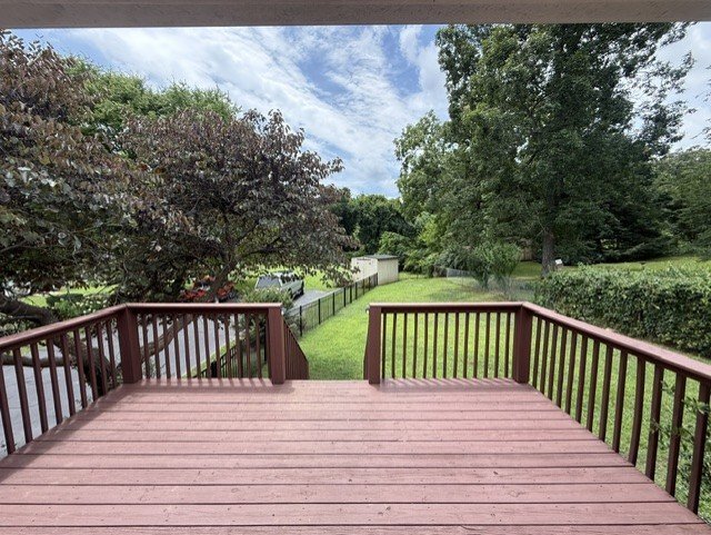 Building Photo - 2418 Cres Club Dr