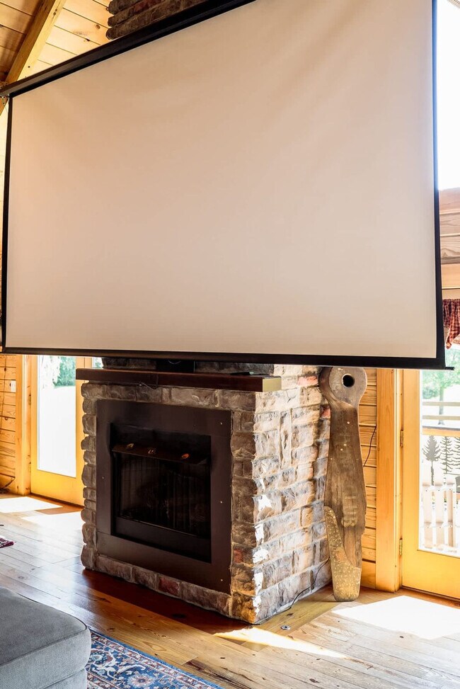 Building Photo - 7223 Ferry Rd