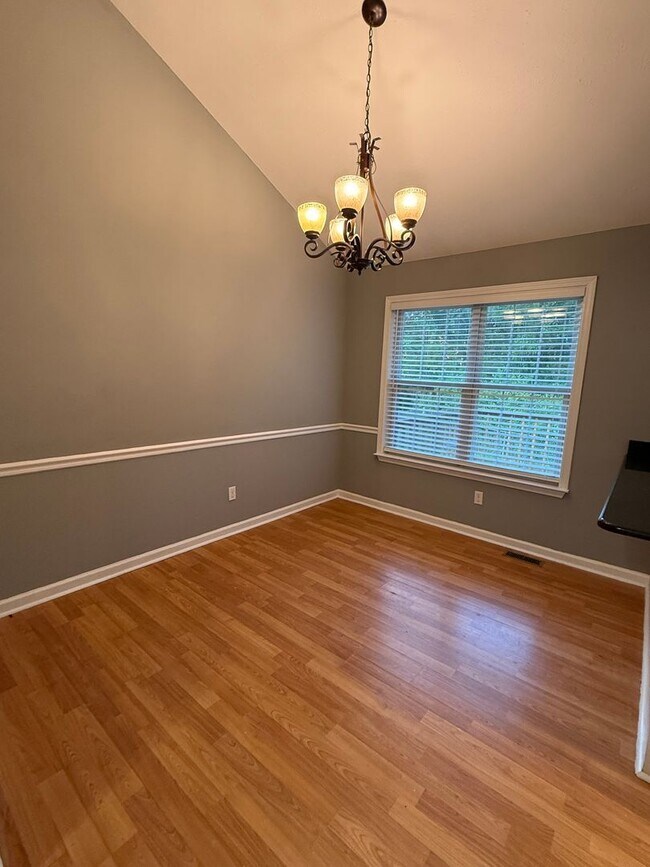 Building Photo - Charming 3-Bedroom Home with Large Lot