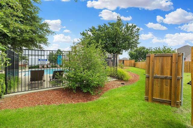 Building Photo - 5640 Lincolnwood Dr