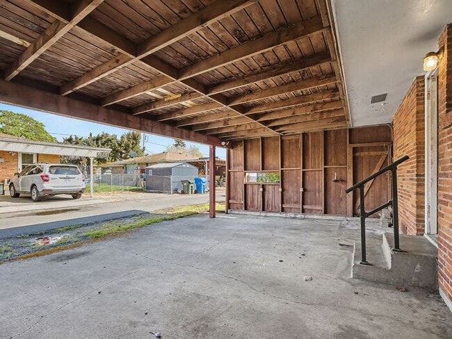 Building Photo - Duplex: 2 Bedrooms - Salem SE