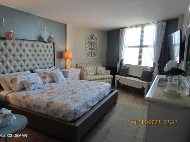 Building Photo - 1415 Ocean Shore Blvd