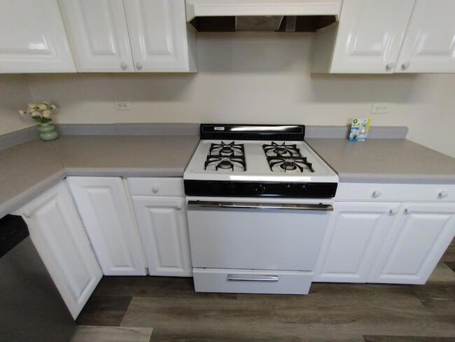 Building Photo - 221 N Broad St