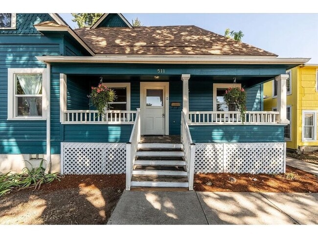 Building Photo - 511 Madison St