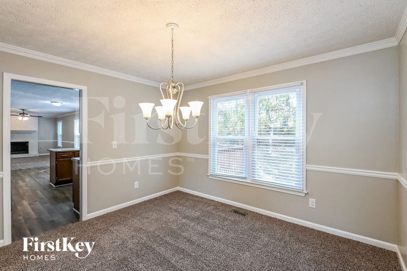 Building Photo - 1817 Emerson Lake Cir