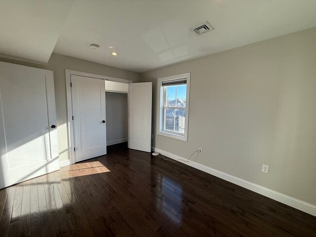 Building Photo - 62 Harvard Ave