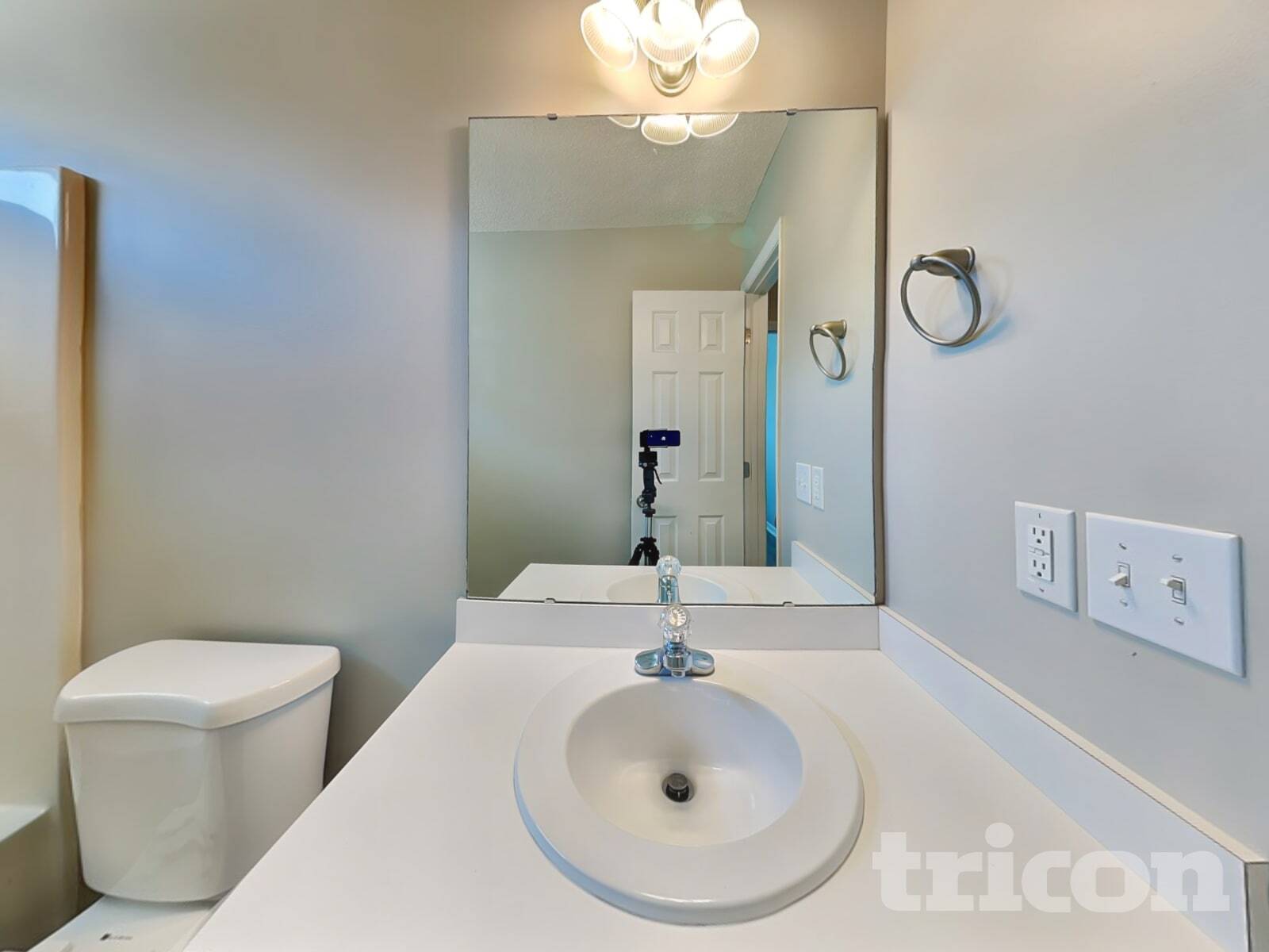 Building Photo - 46 Albemarle Dr