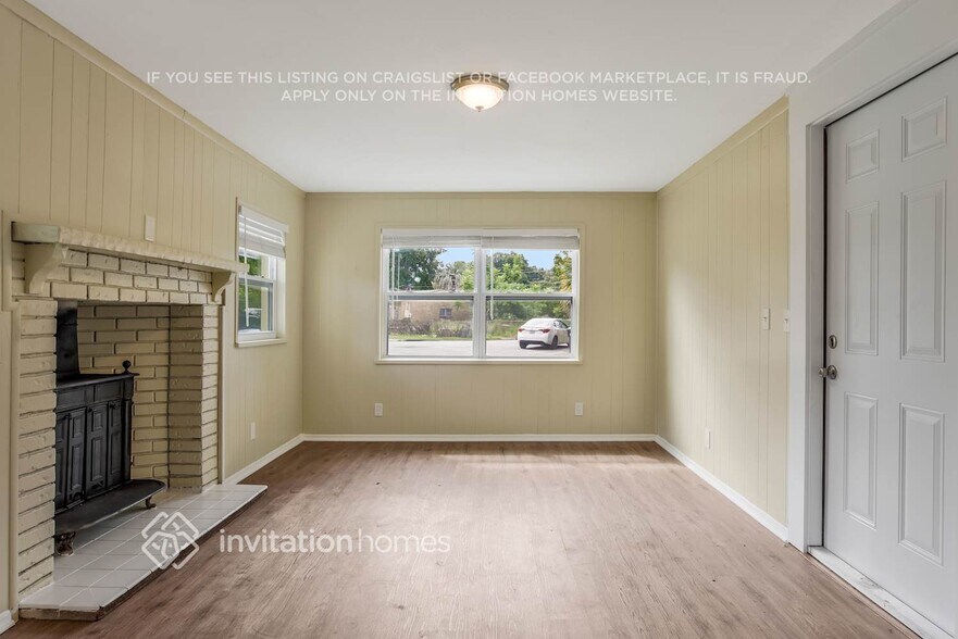 Building Photo - 5119 Divot Ct