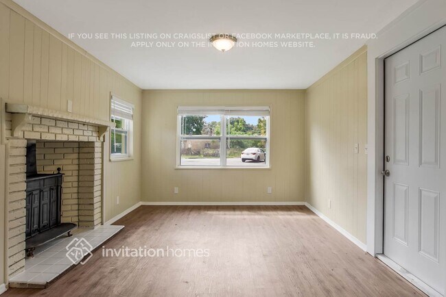 Building Photo - 5119 Divot Ct