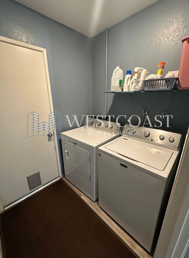 Building Photo - Charming 4-Bedroom Home in Tranquil Chino ...