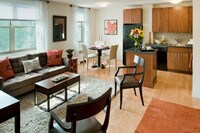 Building Photo - 11 Camelot Ct